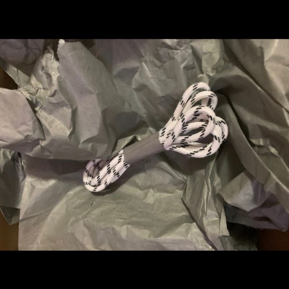 Balenciaga Triple S - Picture 5 of 7